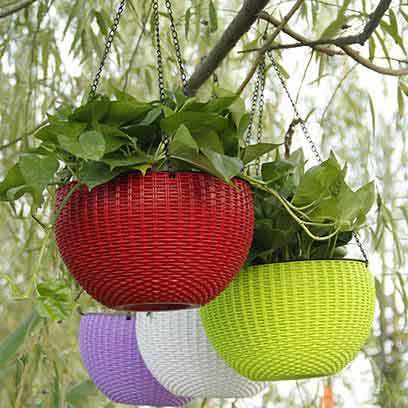 plastic hanging baskets